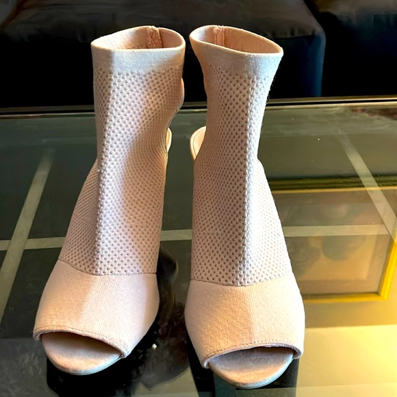 Kitten heels tan size 10 - Picture 1 of 3